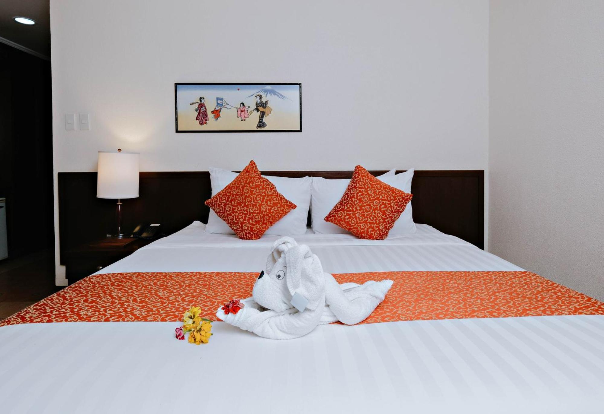 The Suites At Mount Malarayat Lipa City Exterior foto