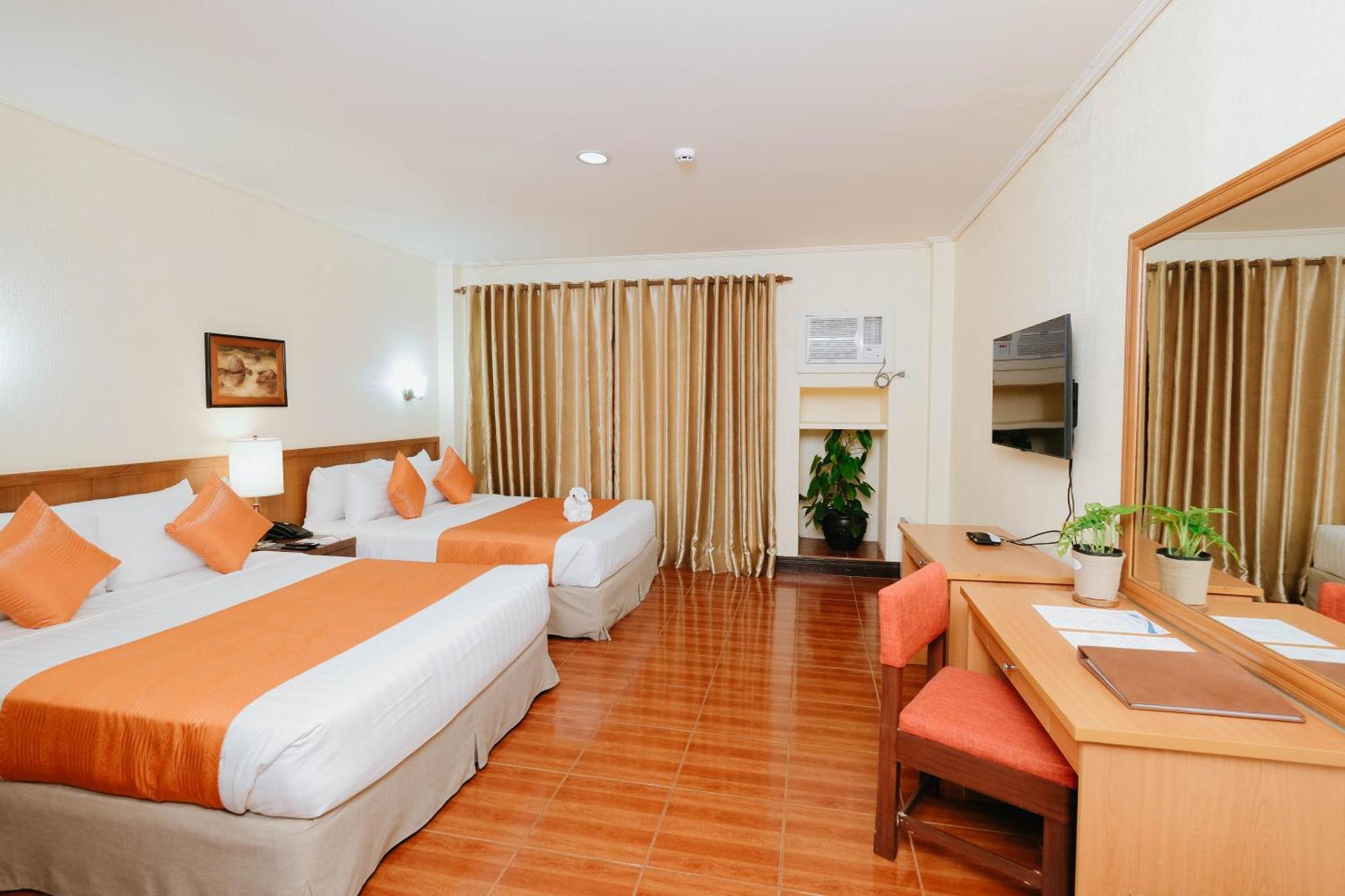 The Suites At Mount Malarayat Lipa City Exterior foto