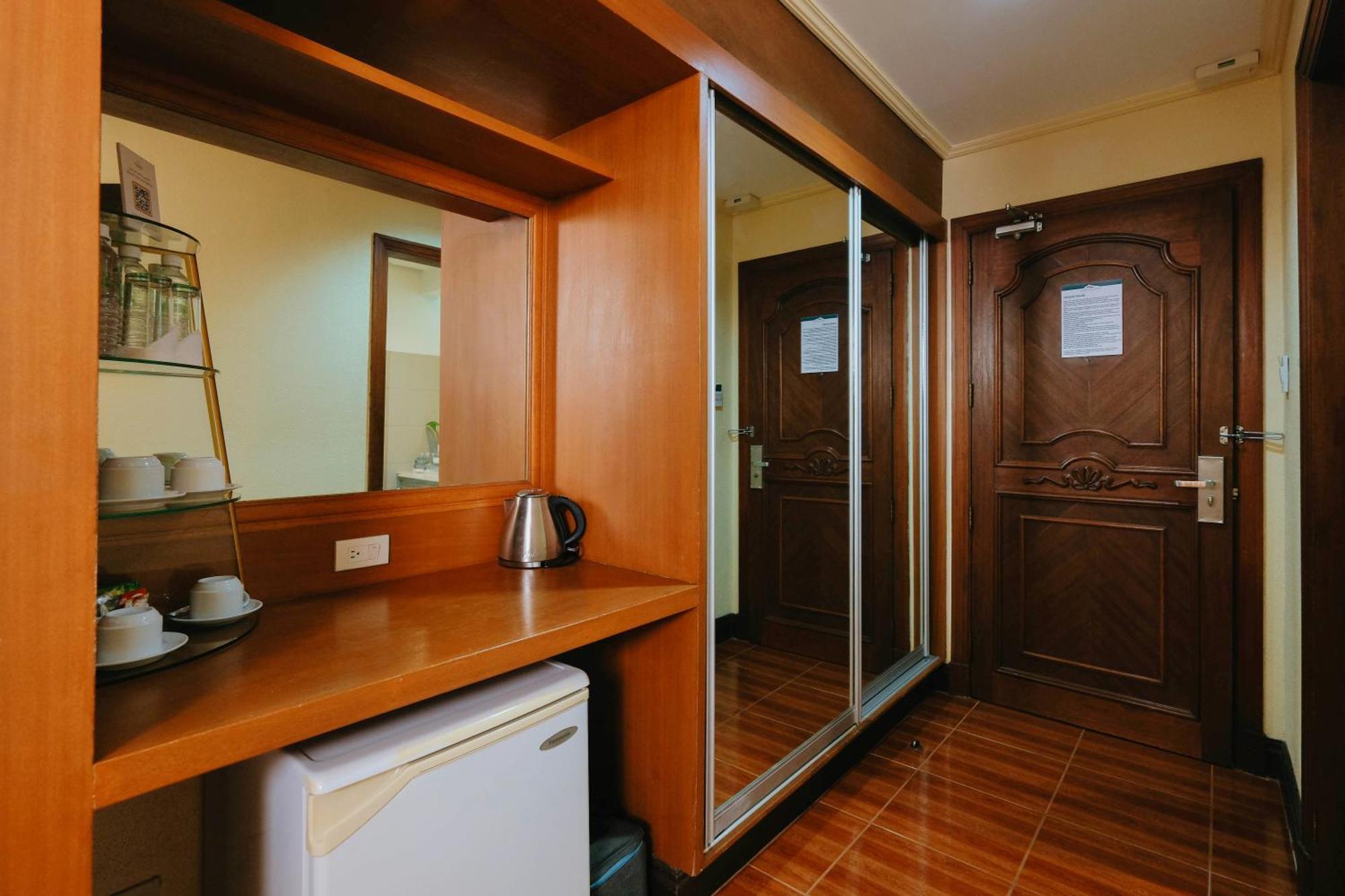 The Suites At Mount Malarayat Lipa City Exterior foto