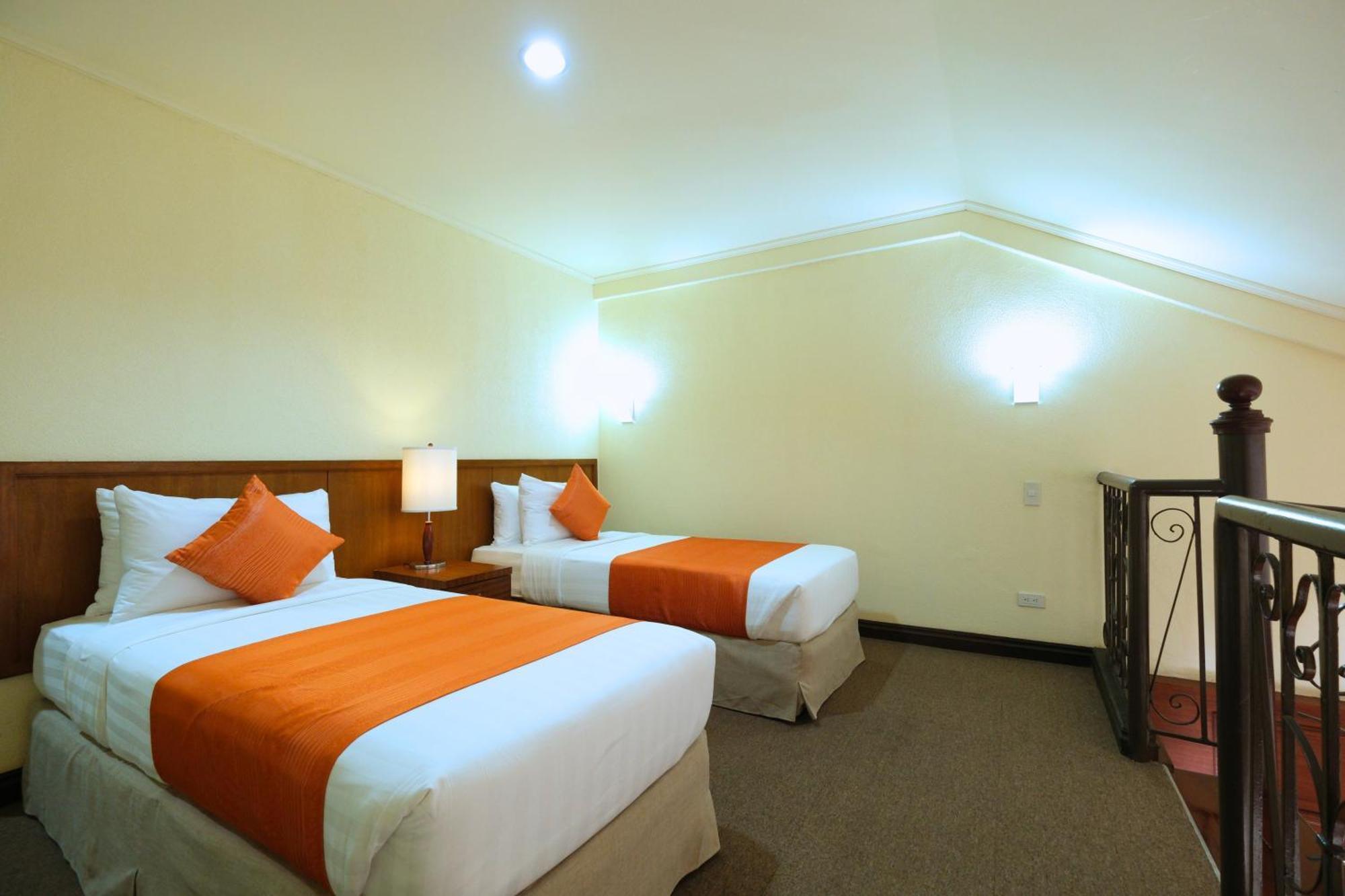 The Suites At Mount Malarayat Lipa City Exterior foto
