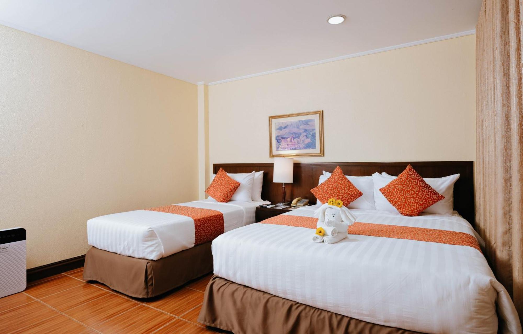 The Suites At Mount Malarayat Lipa City Exterior foto