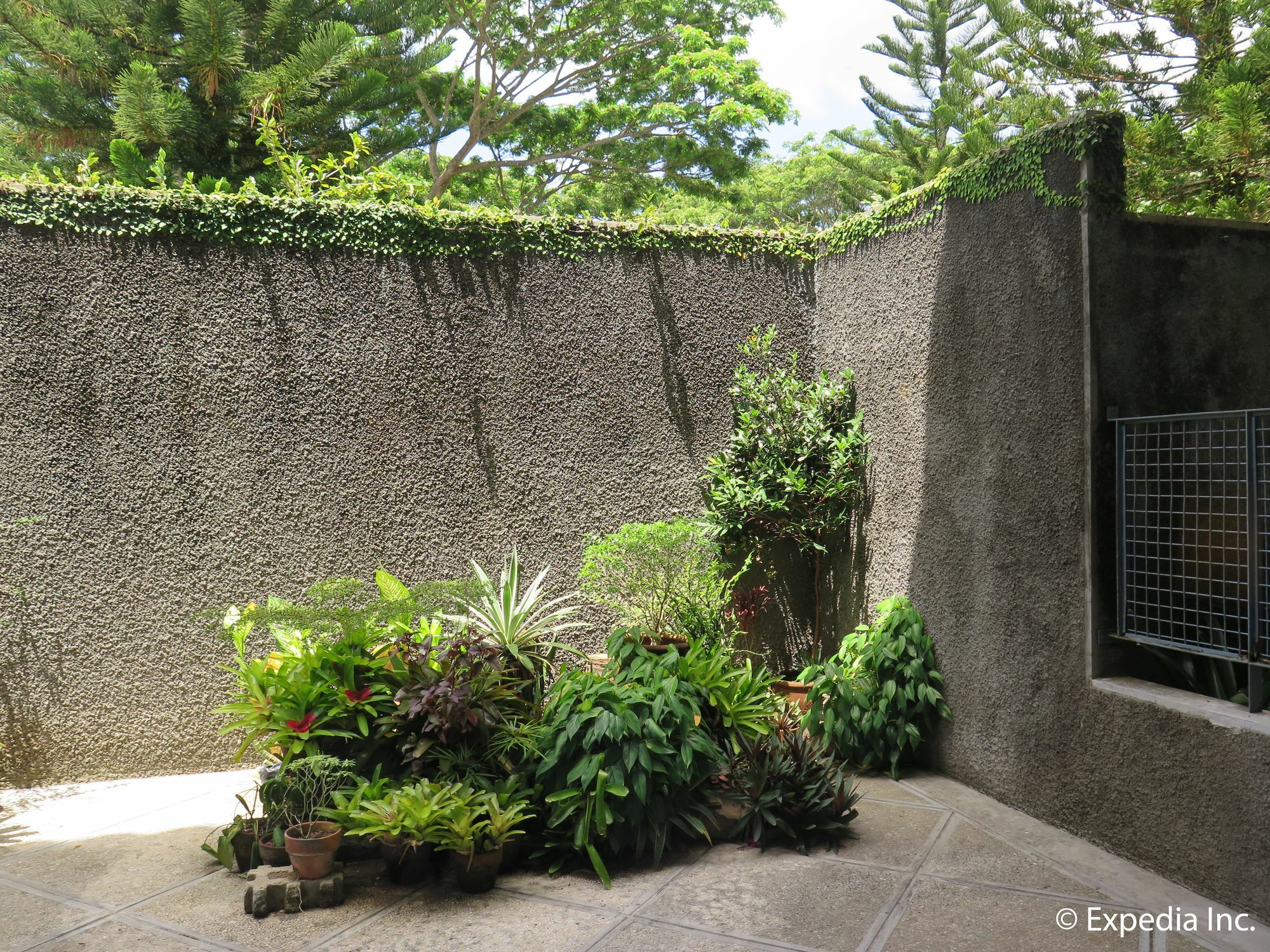 The Suites At Mount Malarayat Lipa City Exterior foto