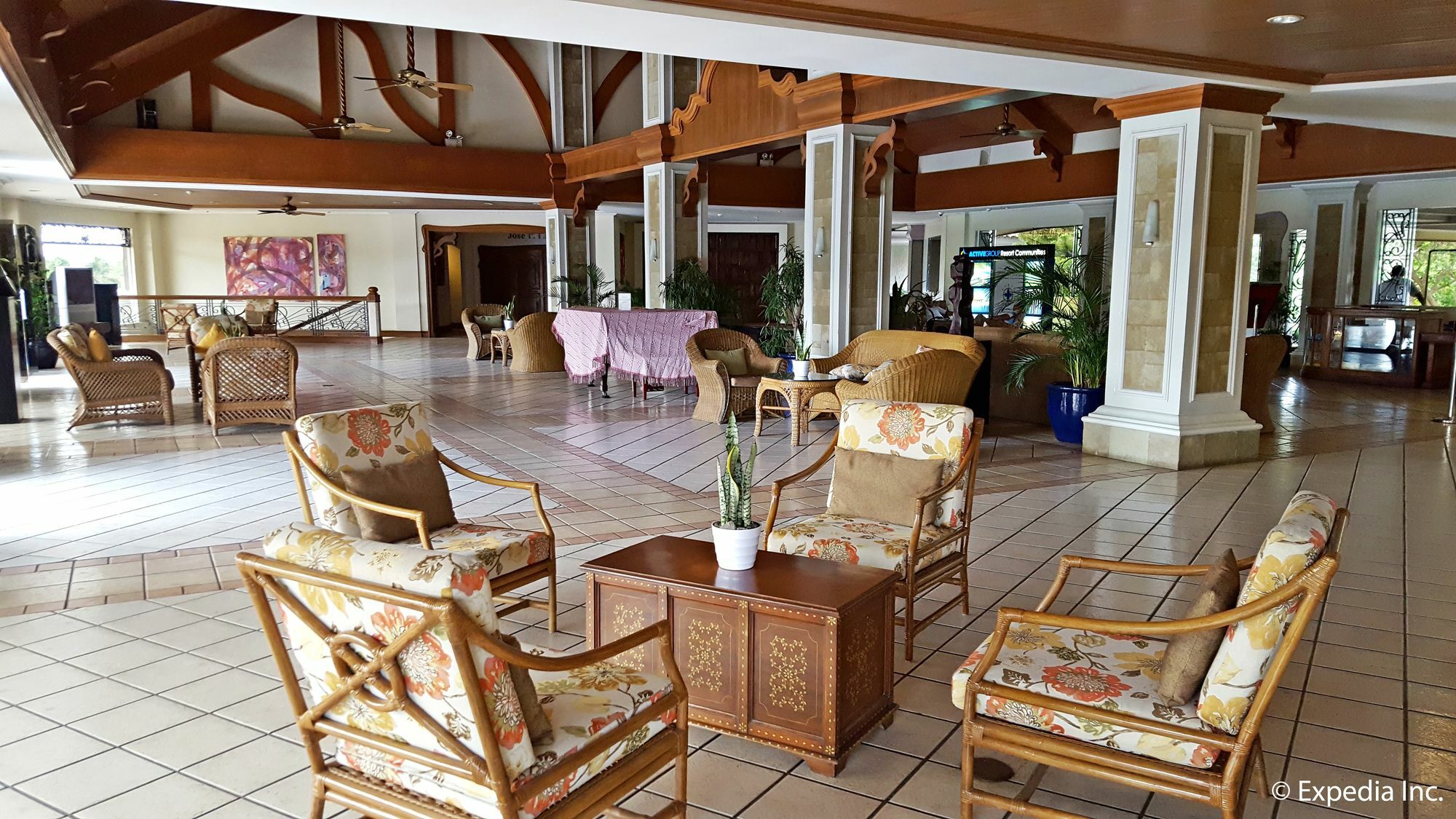 The Suites At Mount Malarayat Lipa City Exterior foto