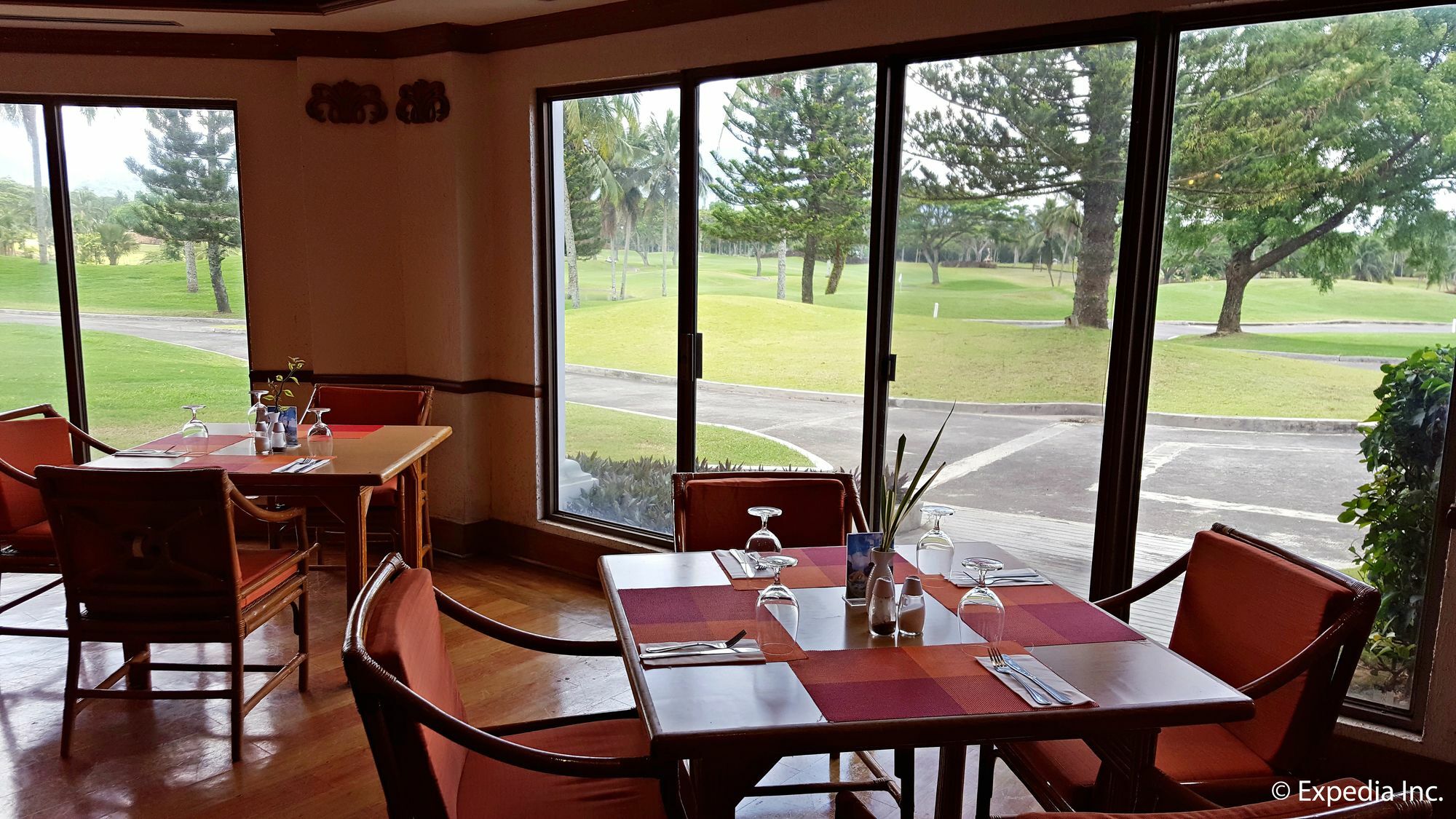 The Suites At Mount Malarayat Lipa City Exterior foto